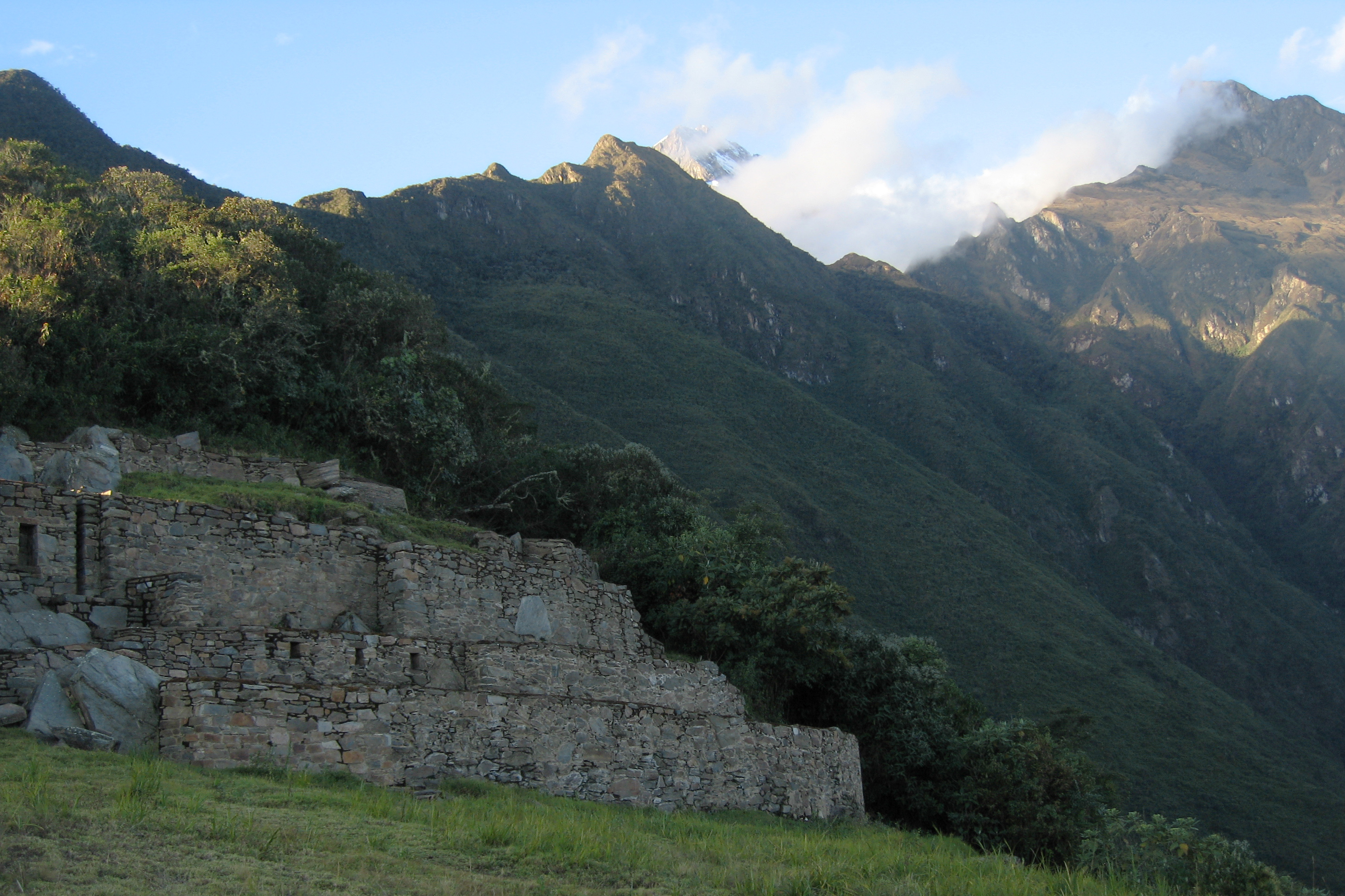 4814 ruins, mountains