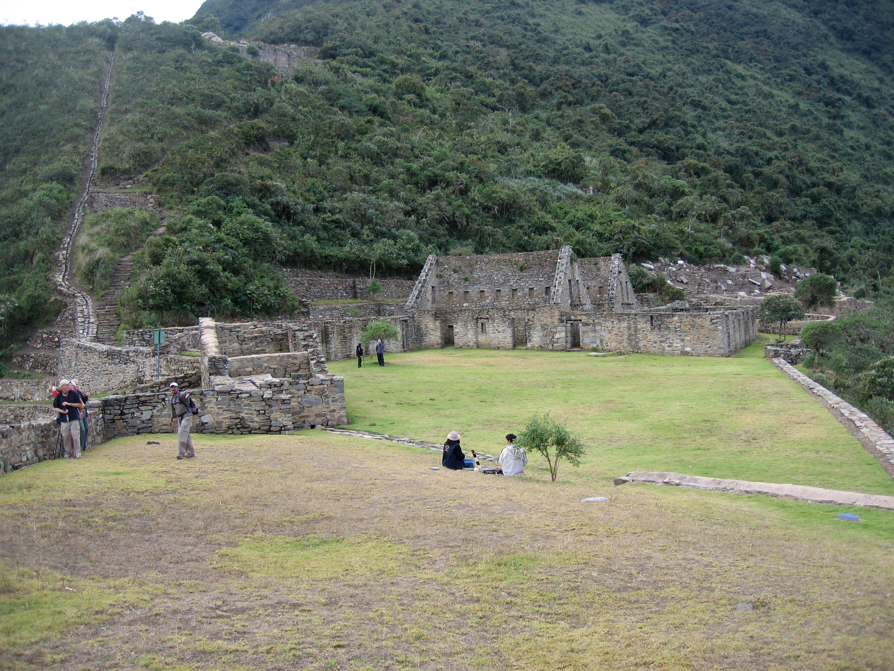 4790 ruins, main plaza