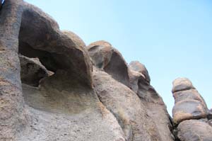 092 caves and pinnacles